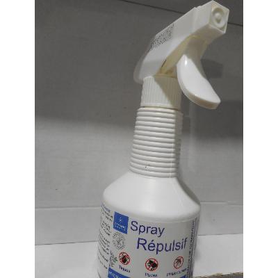 Spray répulsif pour animaux de compagnie DEMAVIC 250ml (60.00€/L)